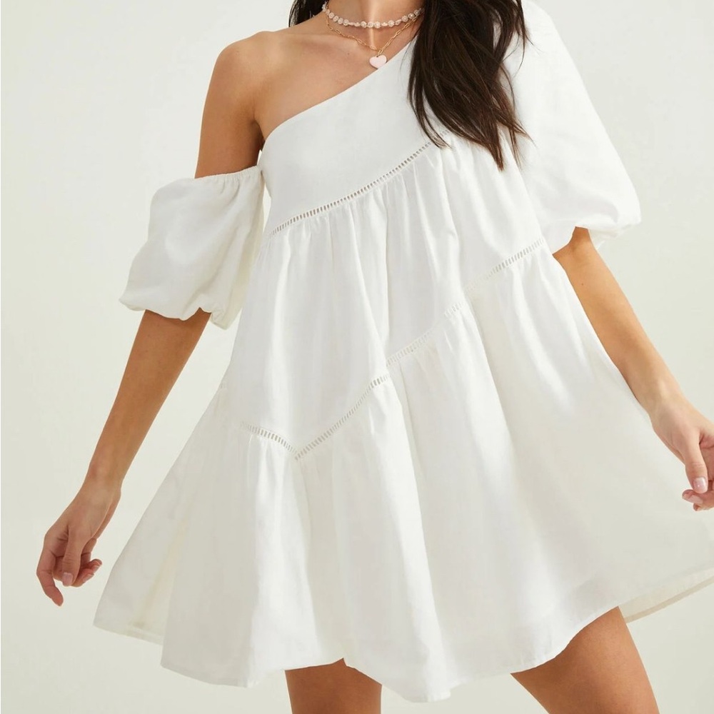 ARULA White One-Shoulder Puff Sleeve Sundress
